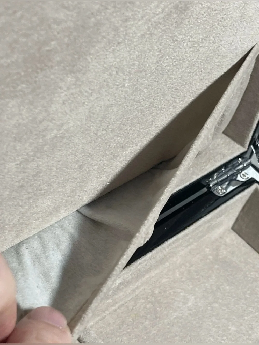 Jewelry Box w/ Lined Interior • Black - Trinket